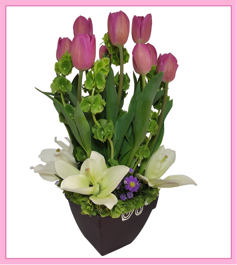 Arreglo de tulipanes holandeses y alstroemerias