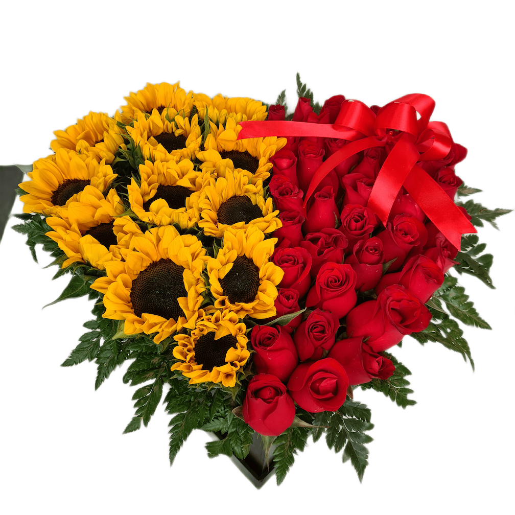 Corazón de girasoles y rosas rojas | Florería Liliana | Flores a domicilio  CDMX